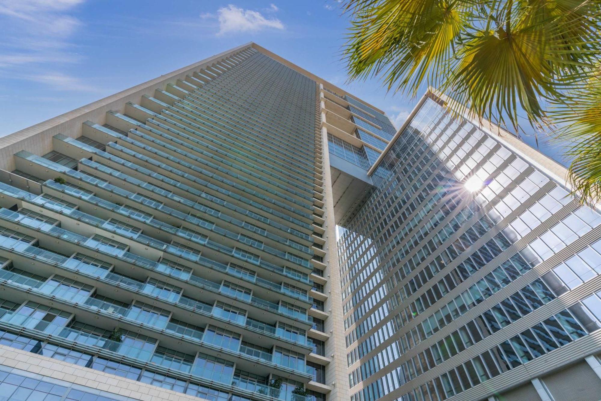 Silkhaus Modern Burj Khalifa View Apartment *